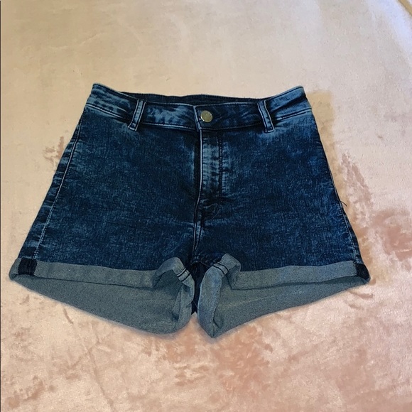 Divided shorts US size 6! - Picture 5 of 5